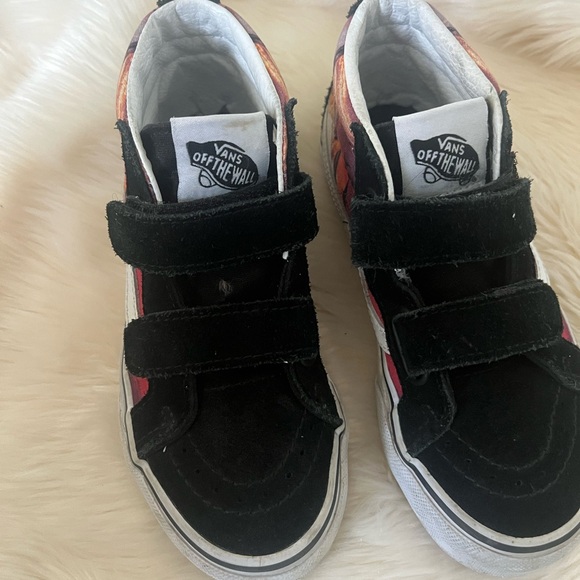 VANS - Picture 7 of 8